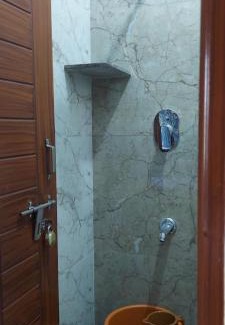 Narasapura Hotel | S G R Paradise