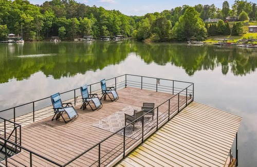 Cumming Casa | Vistas abiertas! S. Frente al impresionante lago Lanier, recientemente renovado