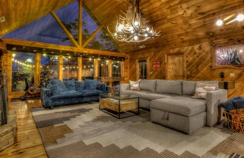 Blue Ridge Casa | S'more House by Escape to Blue Ridge