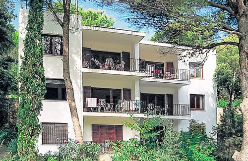 Sa Riera Apartamento | S'Olivera Nº3 by Interhome