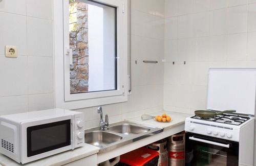 Sa Riera Apartamento | S'Olivera Nº5 by Interhome