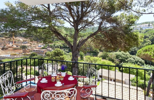 Sa Riera Apartamento | S'Olivera Nº5 by Interhome