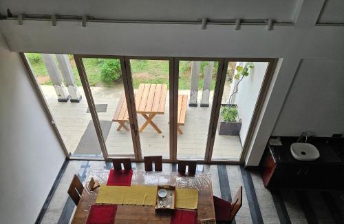 Dunagaha Casa | S & P Villa - Close to Airport