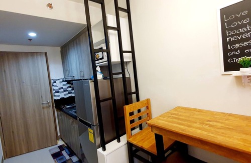 Barangay 76 Complejo | S Residences MOA Condo Stunnin Condo T1