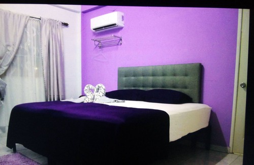 Paramaribo Cama Y Desayuno | S-Villa es una villa muy moderna de 6 dormitorios a poca distancia del centro.