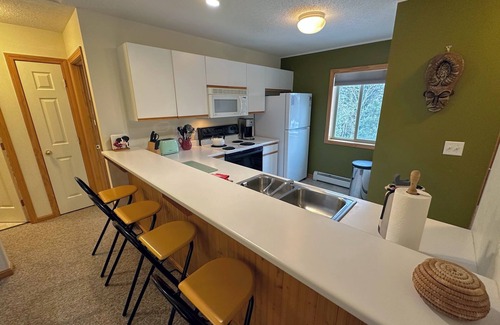 Bretton Woods Apartamento | S48 Upper level end unit condo 10 minute walk to Mt Washington Hotel,