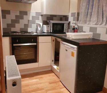 Greenwich Apartamento | S6 Ensuite Loft Studio Space (Sandycroft Guest House)