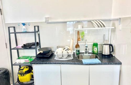 Bandar Puchong Jaya Apartamento | SA 1-10PAX SkyPod Puchong 2Room IOI Mall LRT WiFi