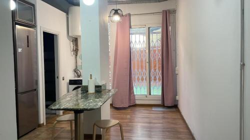 Barcelona Apartamento | SA 15min downtown Barcelona, 5min Metro, Beach nearby