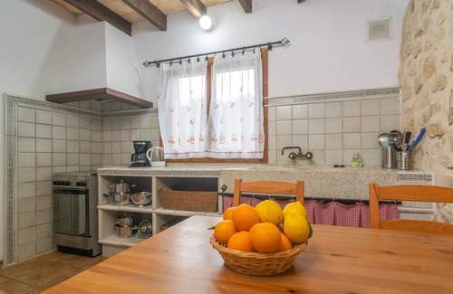 Sant Joan Villa | SA CASETA D'EN TRONCA - Acogedora villa con piscina privada y WIFi gratis.
