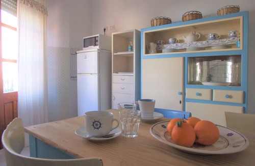 Teulada Apartamento | Sa Domu Rosada - Casa tradicional sarda con gran terraza panorámica.