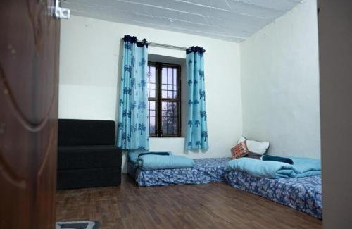 Almora Casa | Saanjh Binsar, Himalaya ka Dwaar