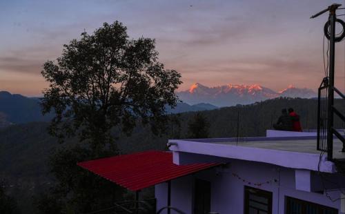 Almora Casa | Saanjh Binsar, Himalaya ka Dwaar