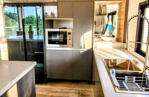 Los Brazos Apartamento | Sabaneta - Hidden Luxury Apartment by the beach