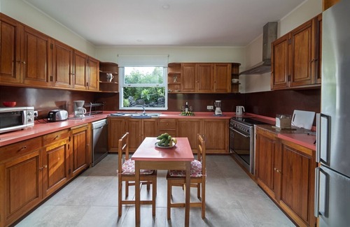 Garachico Apartamento | Sabinas Villa Malpaís Una casa dentro de una platanera junto al mar