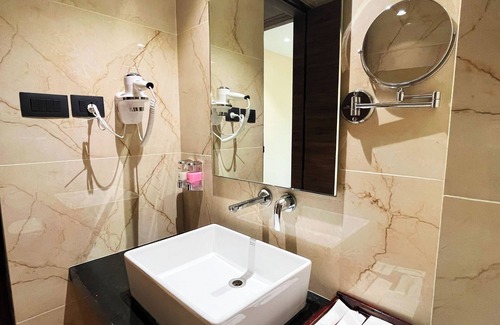 Sualkuchi Hotel | Sachika Hotels, Guwahati