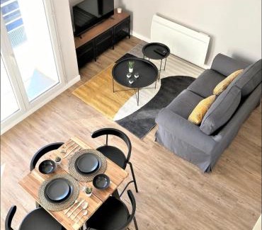 Cholet Apartamento | Sacré cœur - Duplex avec balcon - 4 pers