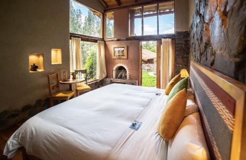 Urubamba Cabina | Sacred Dreams Lodge