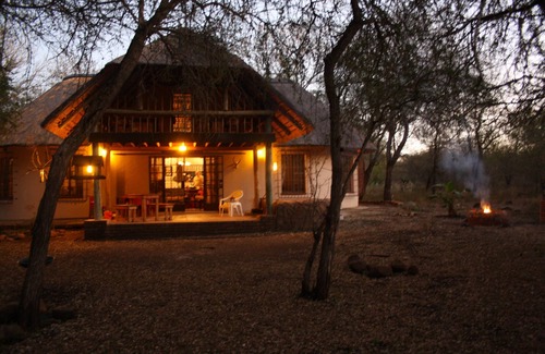Marloth Park Cabaña | Sadadu casa bordeando el Parque Nacional Kruger, wifi gratuito