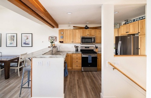 Saddle Ridge Condominio | Saddle Ridge D3 (3-Bedroom Condo) with Mountain view by Moonlight Basin Lodging