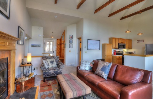 Rangeley Condominio | Saddleback - Rock Pond Condo 67 - ski in/out