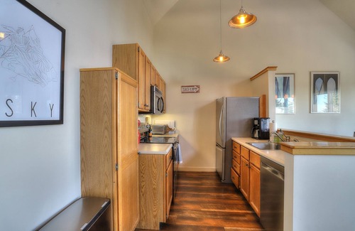 Rangeley Condominio | Saddleback - Rock Pond Condo 67 - ski in/out