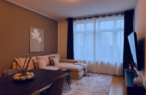 Magdeburg Apartamento | SAFAN Suites I Elbnah I Balkon I Uniklinik I Parkplatz