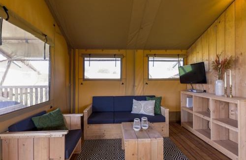 Andijk Otro | Safari Lodge by IJsselmeer Lake