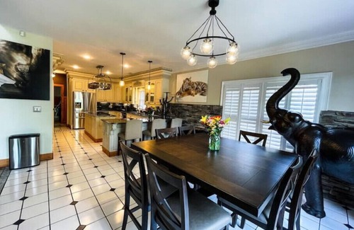 Socastee Condominio | Safari Manor - 5 bedroom, 4 bath waterfront home