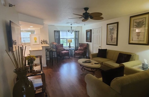 Lutz Condominio | Safari Swingin' #2204