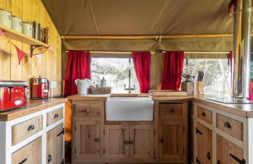 Yarmouth Apartamento | Safari Tent 5 With Log Burning Tub At Tapnell Farm