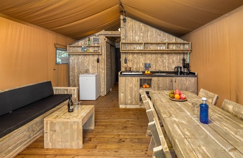 Municipality of Geldrop-Mierlo Casa | Safari Tent in Eindhoven near Nature Park