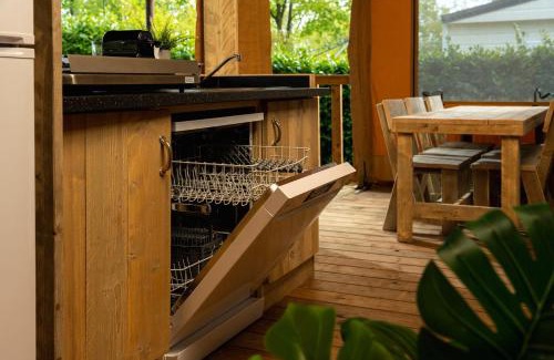 Zuna Casa | Safari tent the bartenter with private sanitary facilities 5 pers.