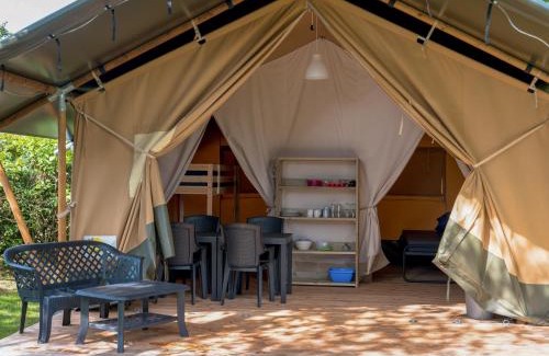 Lichtaart Complejo | Safari Tenten met Sanitair 4 personen