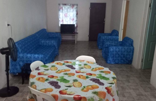 Vaitele Apartamento | Seguro y tranquilo apartamento de 2 dormitorios cerca de la ciudad.