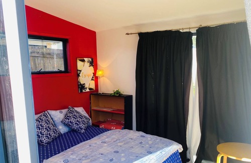Te Puke Cabina | Safe and Secure - Central Te Puke