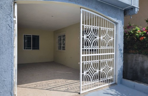 Montego Bay Apartamento | SAFE AND SECURED PLACE A HOME AWAY FROM HOME