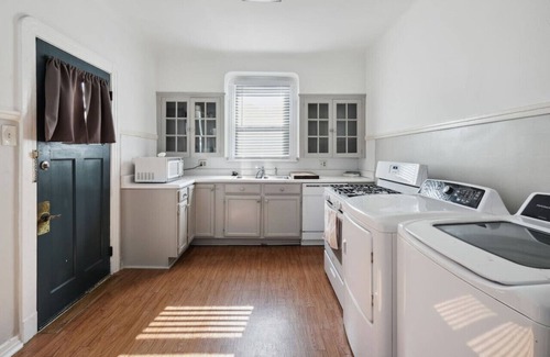 Jefferson Apartamento | Safe & Center of NOLA Loft - walk to Ochsner!