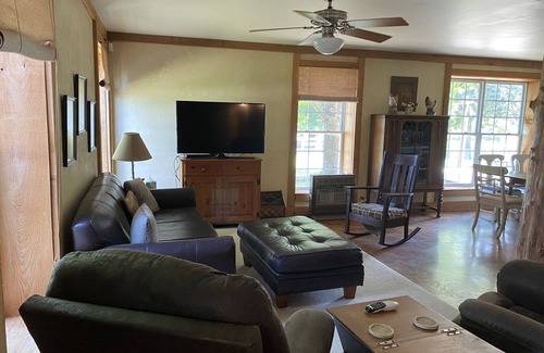 Mattson Casa | Safe Clarksdale Stay/Secluded 2600 sqft Barn House
