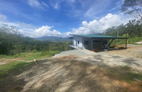 Barú Casa | Safe, comfortable, peaceful and quiet, spectacular view, 7min from main road.