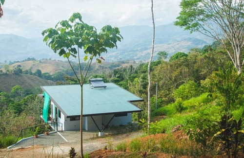 Barú Casa | Safe, comfortable, peaceful and quiet, spectacular view, 7min from main road.