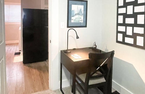 Meridian-Kessler Casa | Safe, Quiet, Fully-Fenced Yard in Meridian Kessler