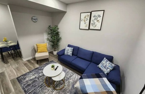 Northeast Edmonton Apartamento | SafeAbode 1BR spacious and immaculate basement.