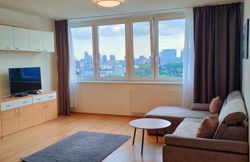 Nove Mesto Apartamento | SAG 12th floor Koloseo residence Lake view Free parking