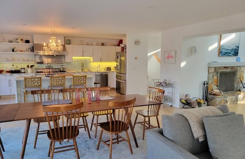 North Sea Casa | Sag Harbor - Beautiful 5BR, 3.5BR home with heated pool, wooded private backyard