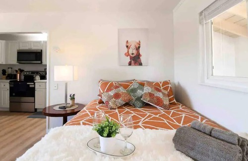 Rialto Casa | Sage: A Cozy Studio in Rialto