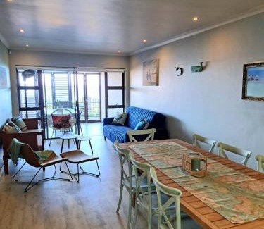 De Kelders Apartamento | Sage at Whale Cove - Sea Facing Apartment