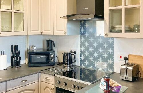 Truro Casa | Sage Cottage