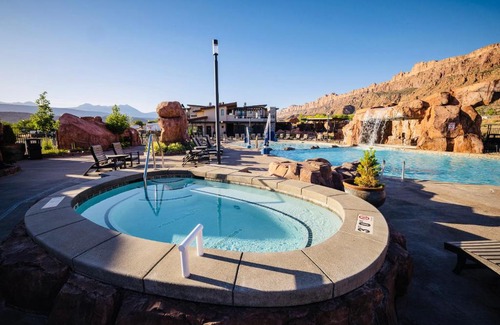 Moab South Valley Apartamento | Sage Creek at Moab Luxury Combined Two Unit B