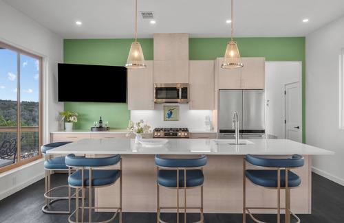 Fredericksburg Casa | Sage Rock, a beautiful guesthouse in the heart of Fredericksburg wine country.